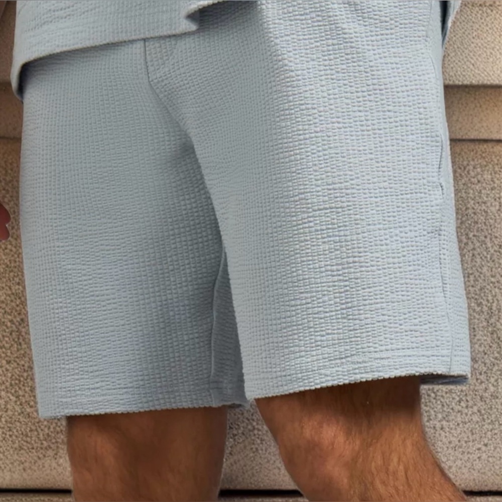 NWT $85 onia Pull on Seersucker Blue Short M - Picture 2 of 11